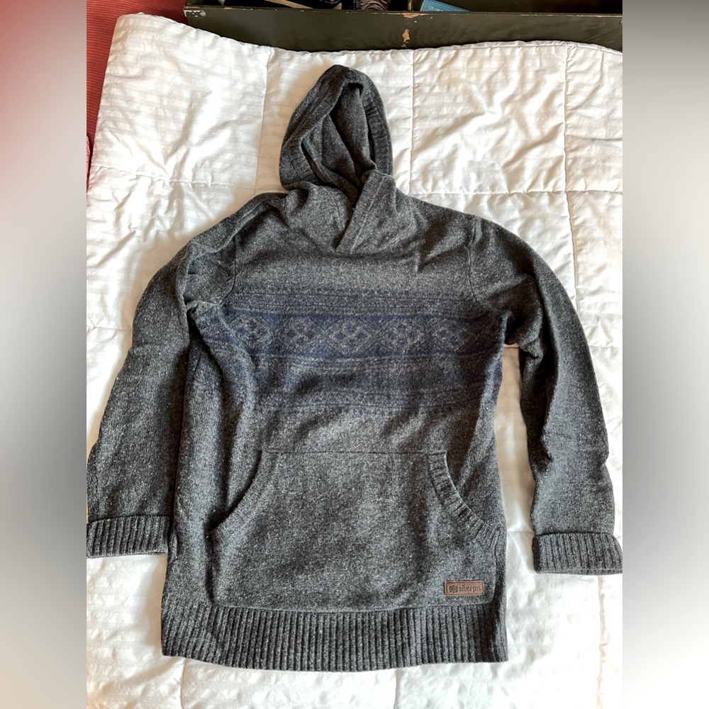 Sherpa hooded sweater